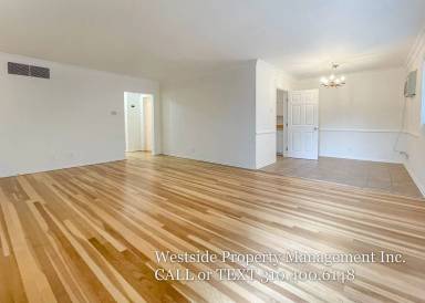 Main picture of 244 S Doheny Dr