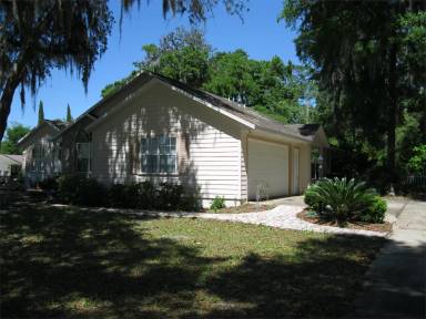 Main picture of 120 River Rd