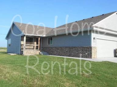 Main picture of 2452 E Quivira St