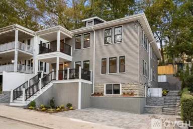 Main picture of 27 Upcrest Rd