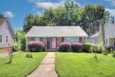 Main picture of 601 Grandin Rd