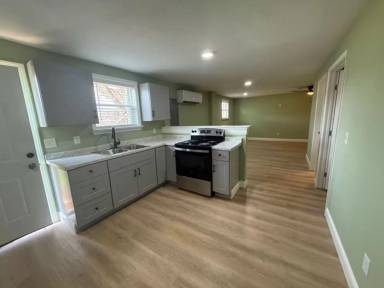 Main picture of 319 Dollywood Ln