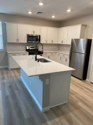 Main picture of 5662 Tinar St