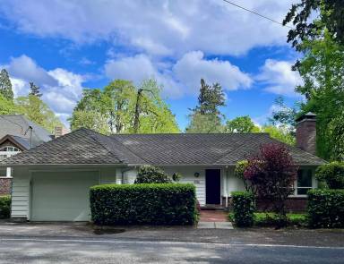 Main picture of 4186 Lakeview Blvd