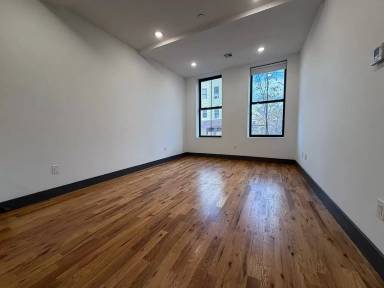 Main picture of 568 Communipaw Ave