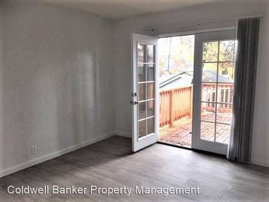 Main picture of 3930 Laredo St