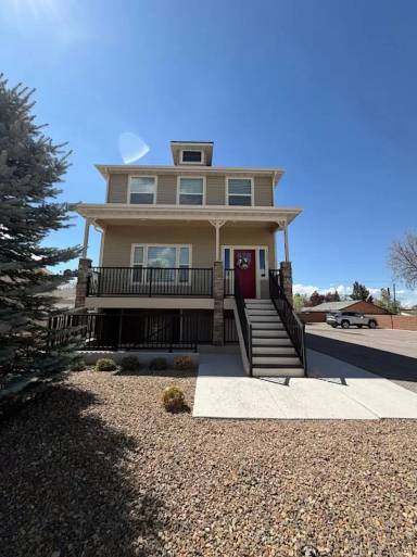 Main picture of 133 N 900 W