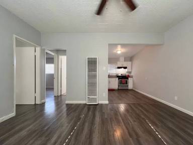 Main picture of 122 E 55th St