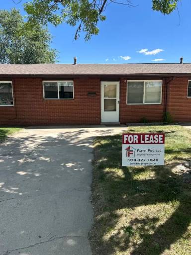 Main picture of 4904 S Iowa Ave