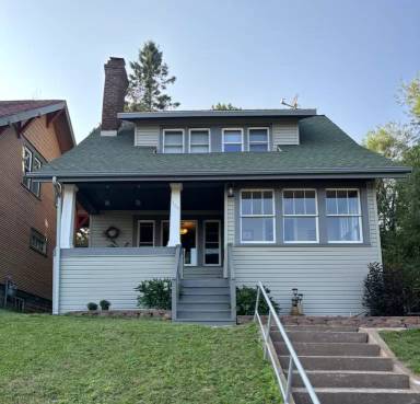 Main picture of 107 W 7th St
