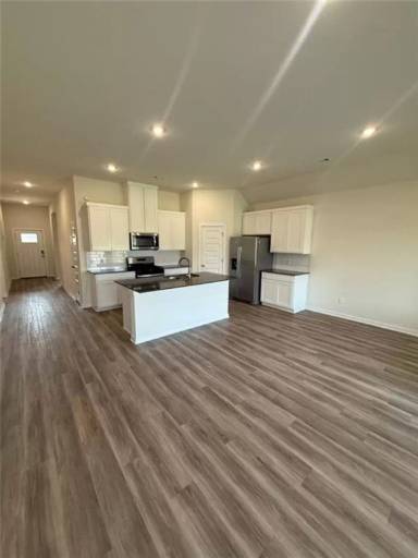 Main picture of 514 N Goose Xing