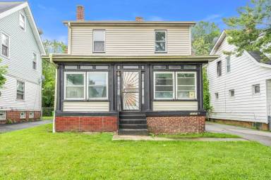 Main picture of 13624 S Parkway Dr