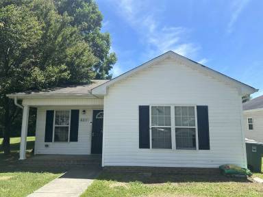 Main picture of 627 Shirley Ln