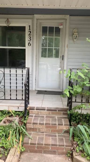 Main picture of 1236 Oliver St