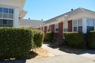 Main picture of 5044 SE 75th Ave