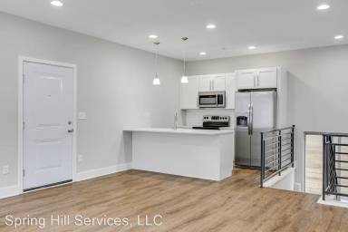 Main picture of 2629 Federal St