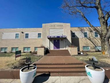 Main picture of 1125 S Walnut St