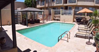 Main picture of 7833 Ventura Canyon Ave