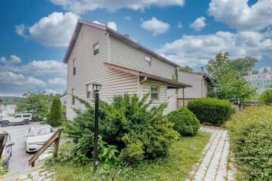Main picture of 601 Junction St