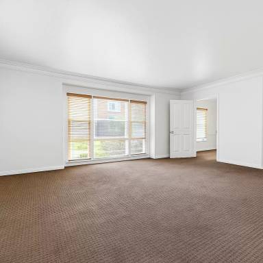 Main picture of 442 Kelton Ave