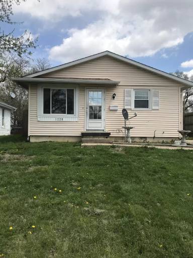 Main picture of 1228 N Patton St