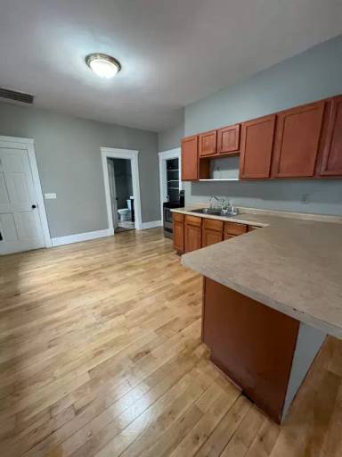 Main picture of 317 E Garfield Ave