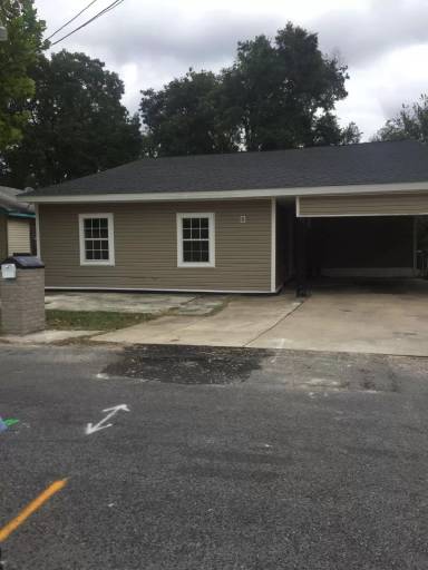 Main picture of 1007 S Holly St