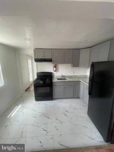 Main picture of 2411 Wayne Ave