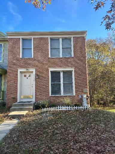 Main picture of 2130 Commissary Cir
