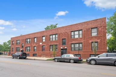 Main picture of 814 E 67th St