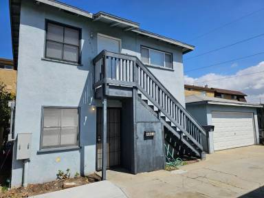 Main picture of 4613 Marine Ave