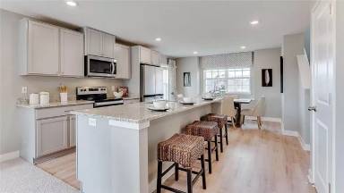 Main picture of 12535 Guadalcanal Cir NE
