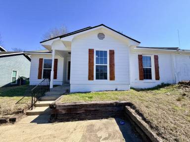Main picture of 875 Arlington Dr