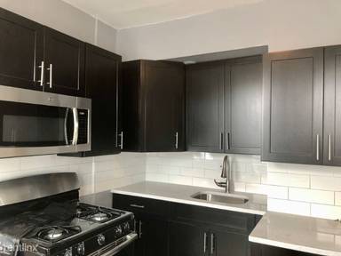 Main picture of 46 E 14th St