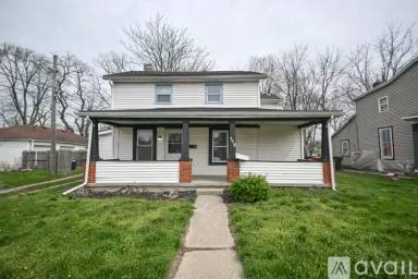 Main picture of 718 Summer St