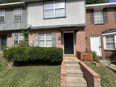 Main picture of 1022 Chinook St