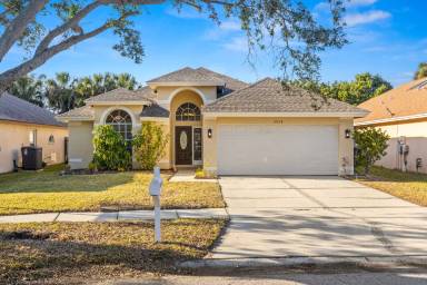 Main picture of 10214 Oasis Palm Dr