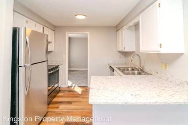 Main picture of 225 Tulip Dr