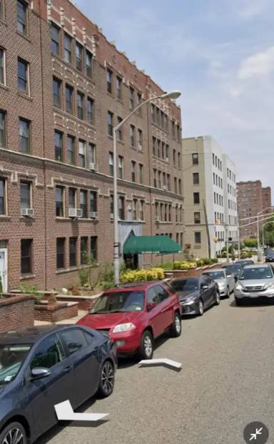 Main picture of 6215 Boulevard E
