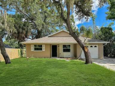 Main picture of 2619 Jamaica St