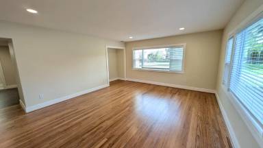 Main picture of 438 NE Century Blvd