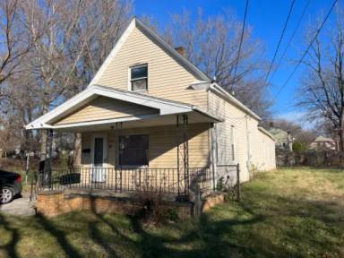 Main picture of 3707 E 54th St