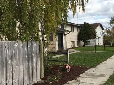 Main picture of 900 Idlewilde Ct