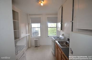 Main picture of 1626 Commonwealth Ave