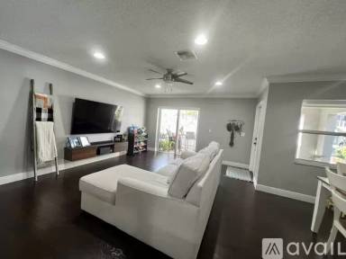 Main picture of 12560 SW 53rd Ct