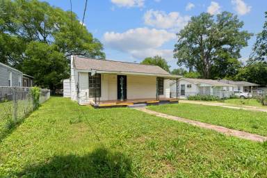 Main picture of 3606 7th Ave SW