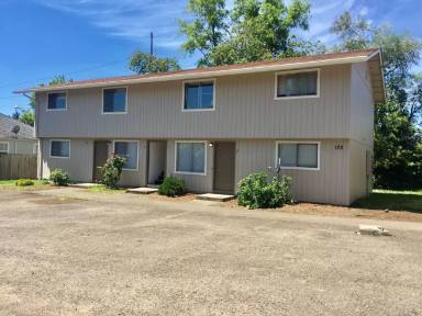 Main picture of 177 W C St