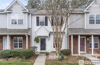 Main picture of 6427 Saint Bernard Way