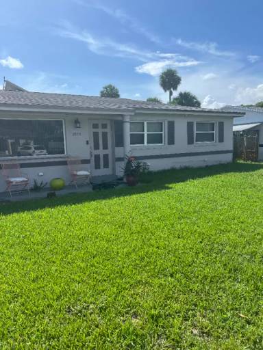 Main picture of 2030 NW 27th Ln