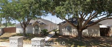 Main picture of 803 N Cross Ln